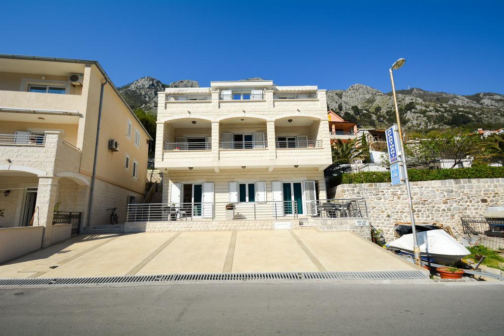 Apartments Jovanovic Cattaro Esterno foto