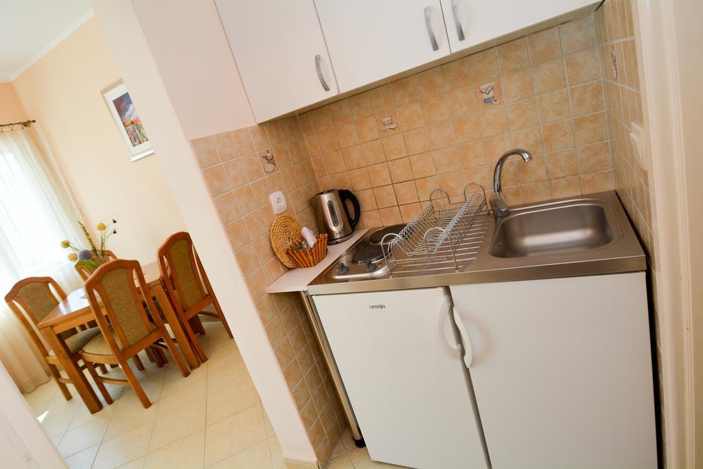 Apartments Jovanovic Cattaro Esterno foto