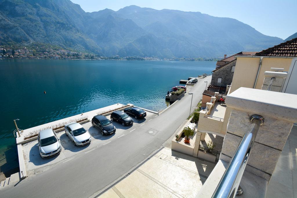 Apartments Jovanovic Cattaro Esterno foto