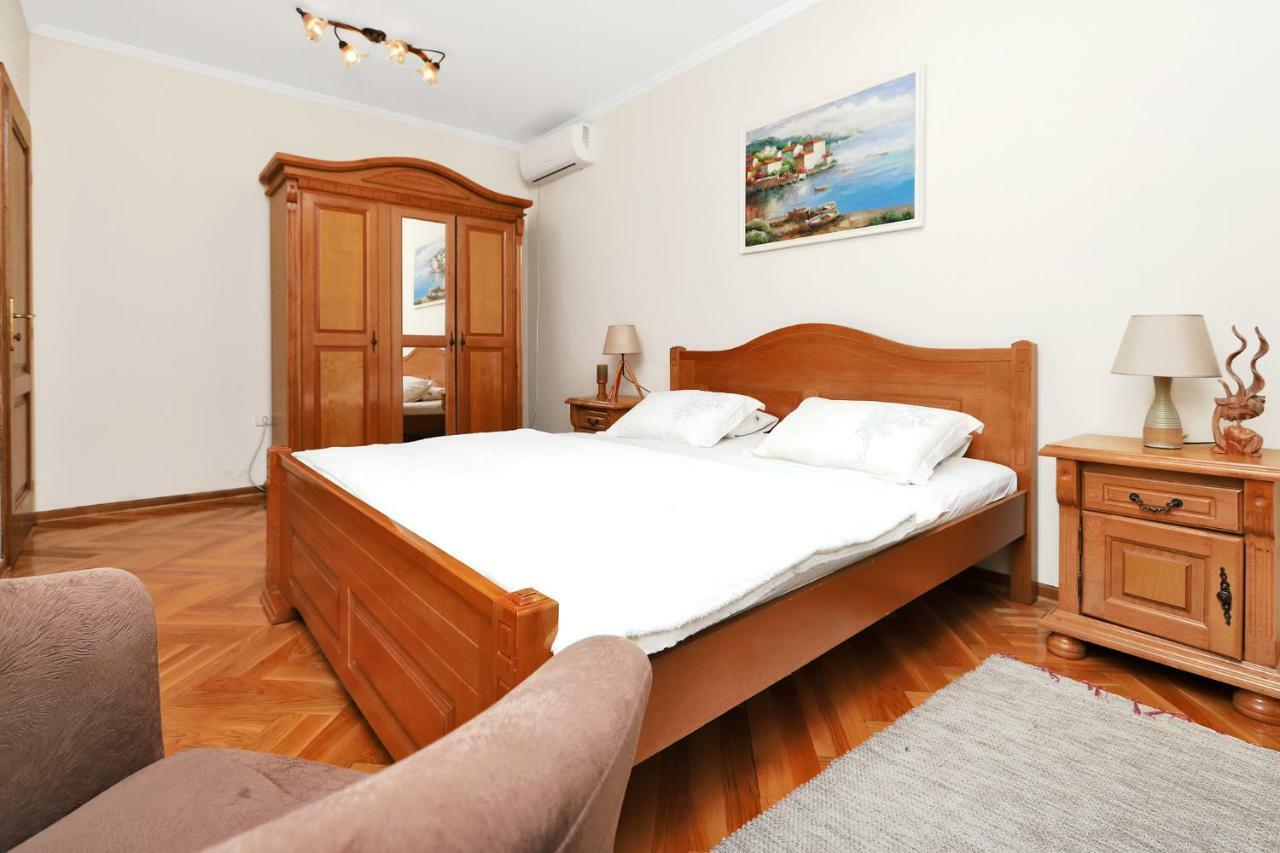 Apartments Jovanovic Cattaro Esterno foto